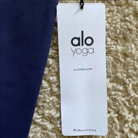 Set of ALO Yoga Navy Blue Bra & Leggings - Picture 12 of 13